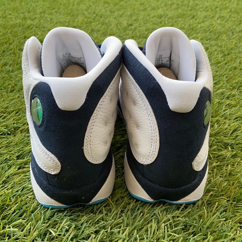 Air Jordan 13 Retro - Picture 3 of 5